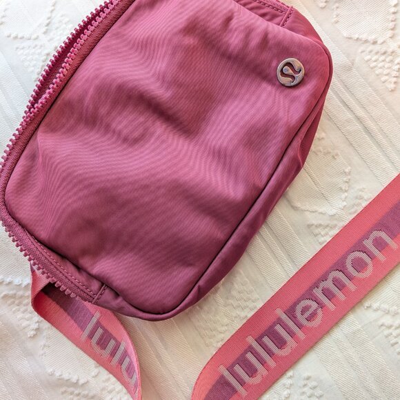 lululemon belt bag - Picture 2 of 5